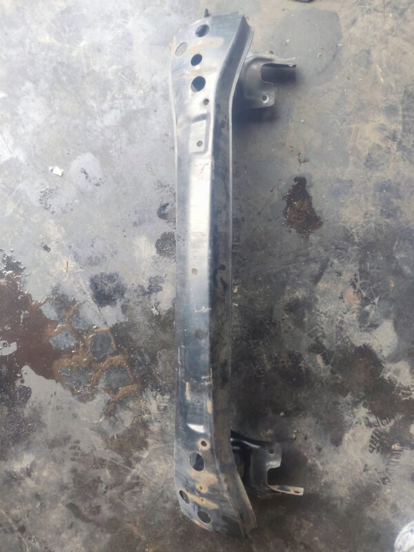 BELKA ZDERZAKA PRZEDNIEGO VW T5 7E0807109B