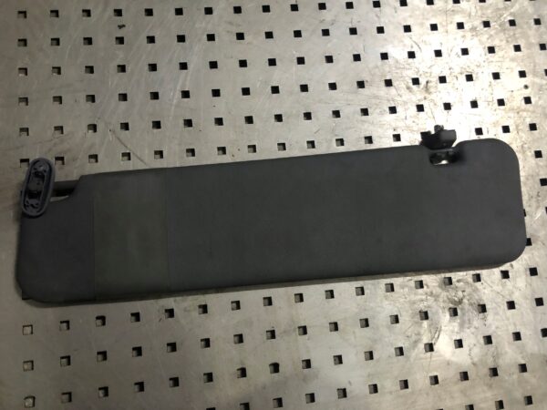 OSŁONA PRZECIWSŁONECZNA LEWA VITO 638