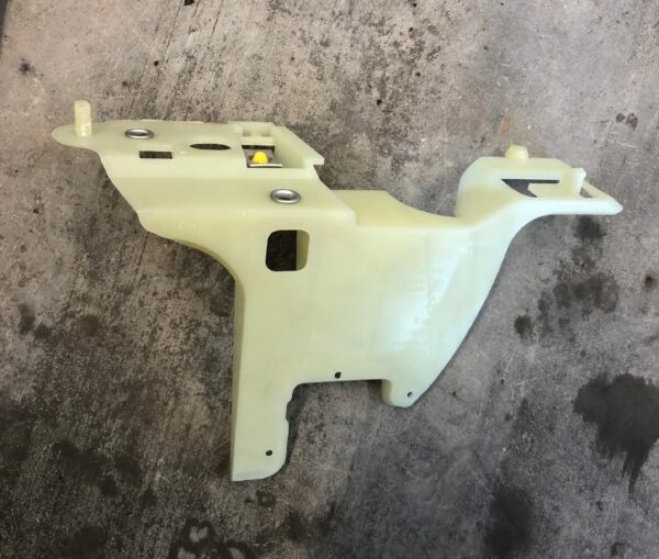 ŚLIZG MOCOWANIA TRAFIC VIVARO 8200146206