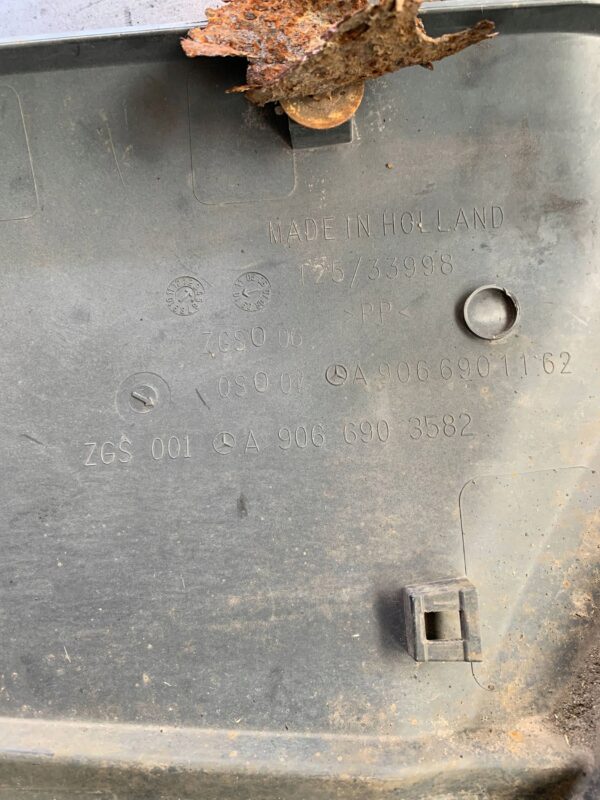 90183a1bd4c725ab573e3b7e403e7009