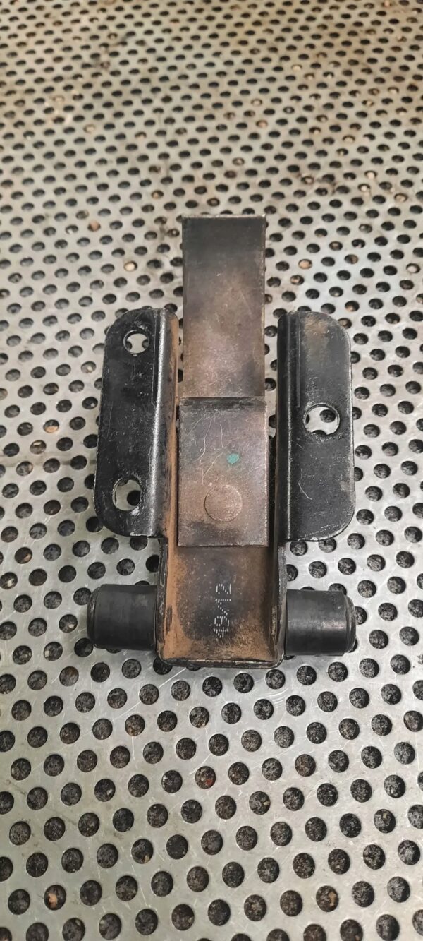 OGRANICZNIK DRZWI RENAULT MASTER 824300006R