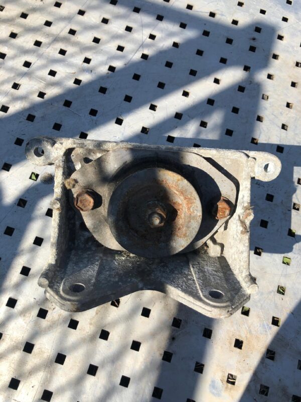 PODUSZKA SILNIKA RENAULT MASTER 8200712192