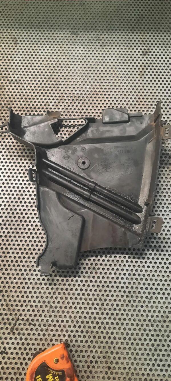 OSŁONA PASKA ROZRZĄDU 8200653638