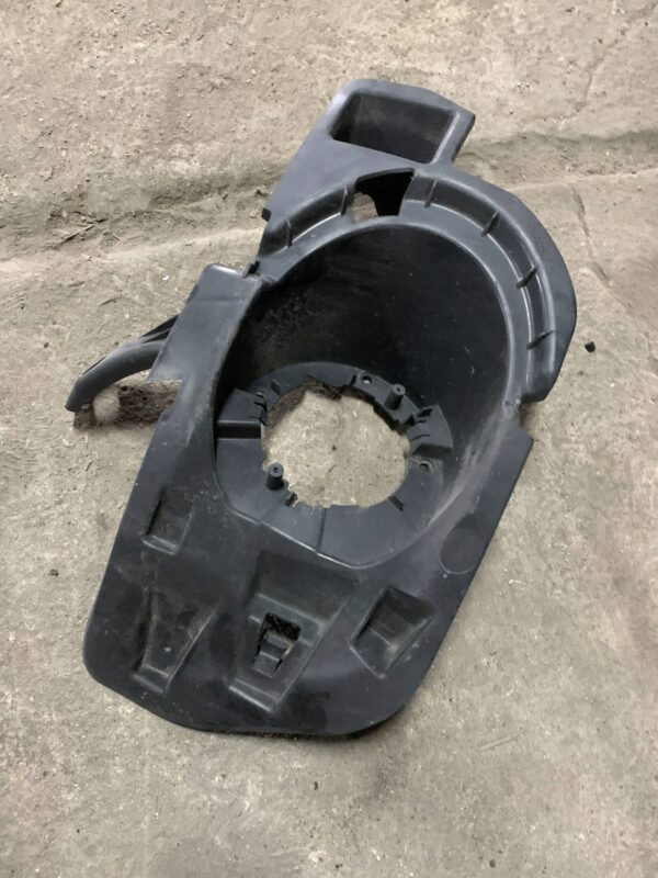 RAMKA HALOGENU CITROEN BERLINGO 9677621380