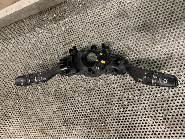 PRZEŁĄCZNIK MANETKI HYUNDAI I30 93404G4850