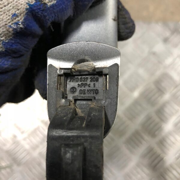 KLAMKA DRZWI VOLKSWAGEN T5 7H0837209