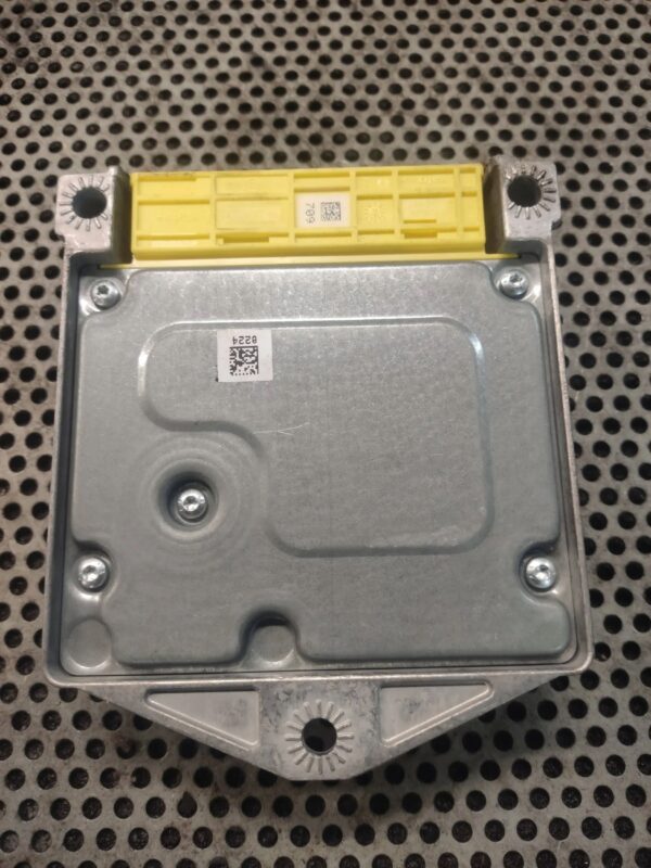 93766d0611e44420f14b6a3ec6c9a658