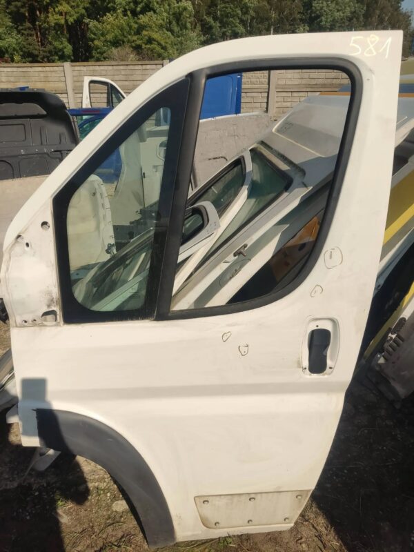 DRZWI PRZEDNIE LEWE DUCATO III 581