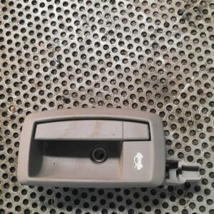 RĄCZKA/UCHWYT KLAPY PRZEDNIEJ