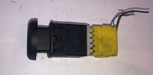 PRZEŁĄCZNIK OGRZEWANIA SZYBY TYLNEJ 7700351970A