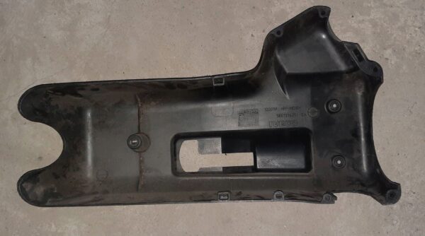 OBUDOWA KIEROWNICY DOLNA IVECO DAILY IV 5801374251