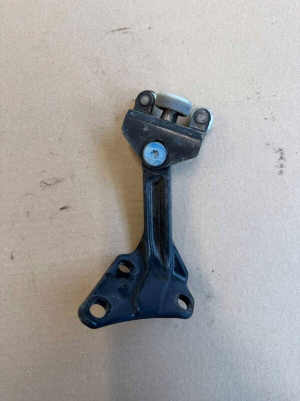 ROLKA GÓRNA DRZWI PRZESUWNYCH PRAWYCH VW CRAFTER MERCEDES SPRINTER 906