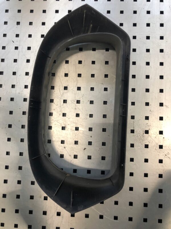 OBUDOWA LICZNIKA MASTER II 2.5 MOVANO 7700351881