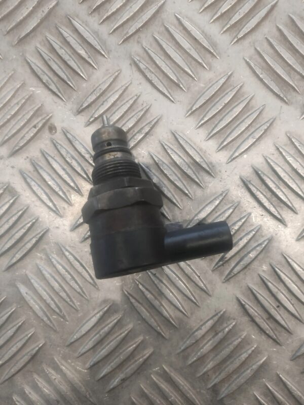 1d0554fb47a2aefba1cde230633b9637