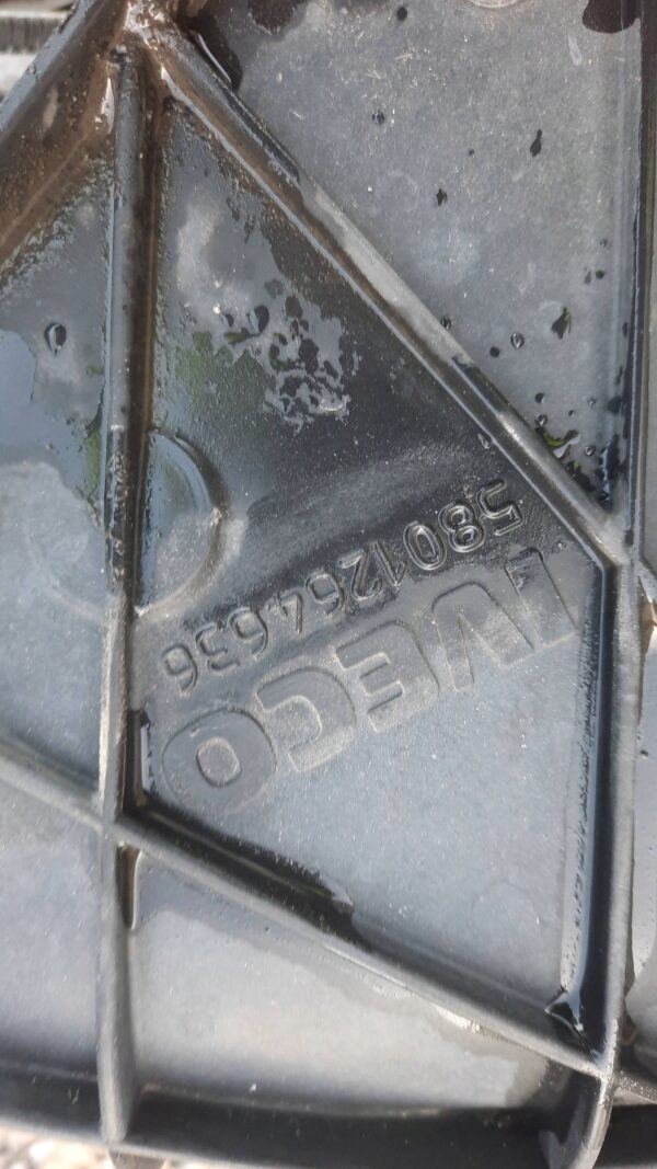 e03ea8ce71061a092d91acfdb9ff7854