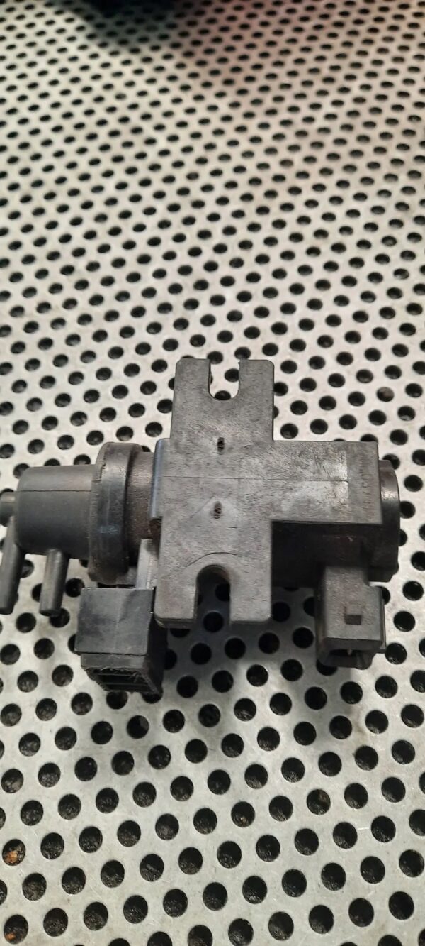 ZAWÓR PODCIŚNIENIA 7796634