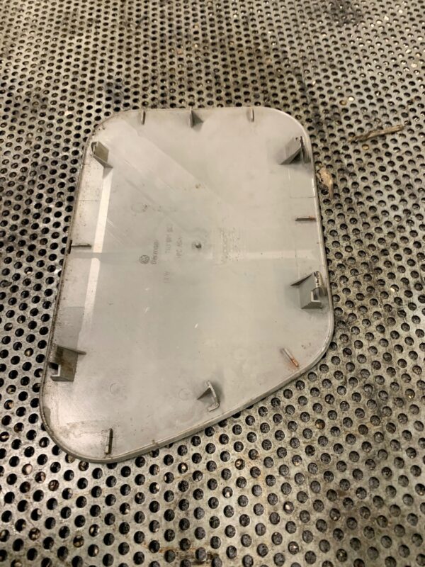 OSŁONA ZAŚLEPKA PAKI VW T5 7H3809922