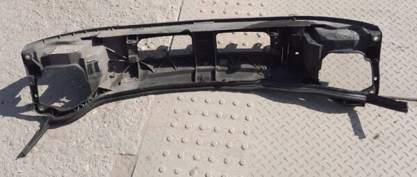 PAS PRZEDNI TRAFIC II 8200274224