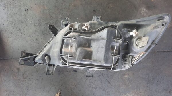 LAMPA PRZÓD PRAWA SPRINTER 903 96-06