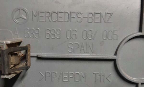 BOCZNA OSŁONA PRAWA DESKI ROZDZIELCZEJ A6396890608 MERCEDES VITO W639