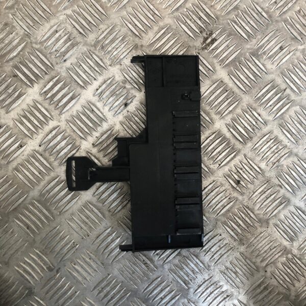 OSŁONA ZAŚLEPKA RENAULT MASTER III 243103611R