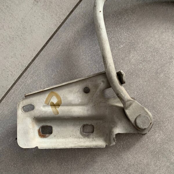 ZAWIAS MASKI PRAWY FORD TRANSIT MK6