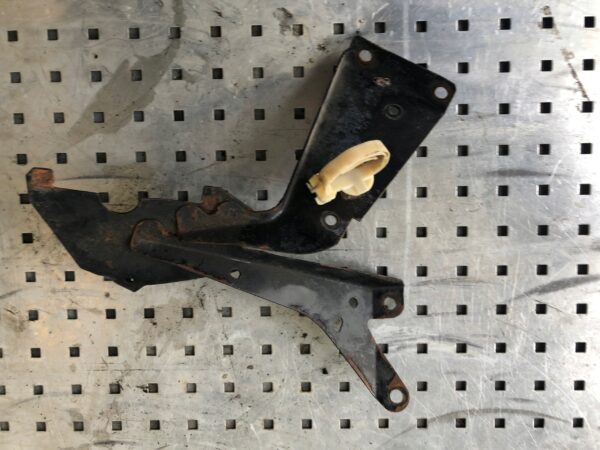 BLACHA WSPORNIK RENAULT MASTER II FV