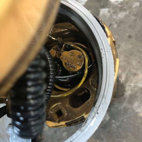 ELEKTRYCZNA POMPKA PALIWA VW T5 89072149