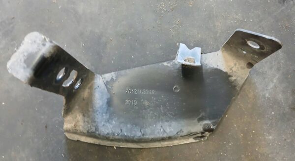 MOCOWANIE ZDERZAKA LEWY PRZÓD MASTER III 764216334R