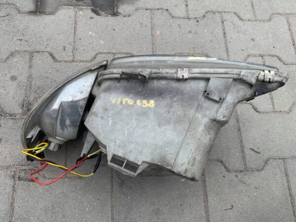 LAMPA REFLEKTOR PRAWY PRZÓD VITO W638
