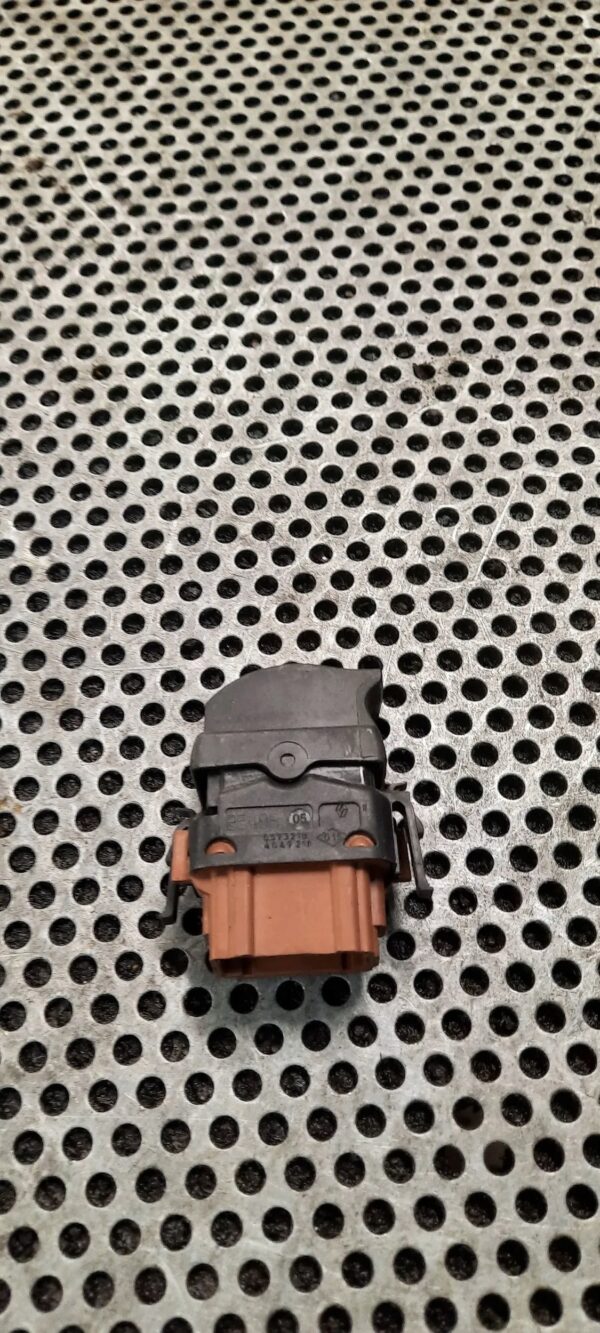 PRZYCISK SZYBY VIVARO 2548905