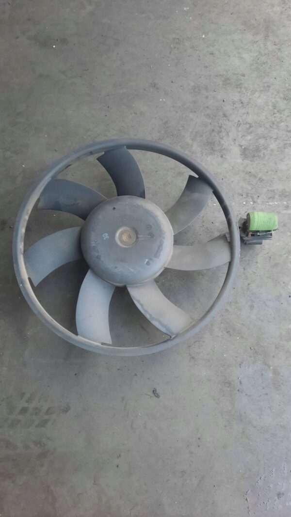 ELEKTRYCZNY WENTYLATOR CHŁODNICY INSIGNIA A 08-17 P3613003