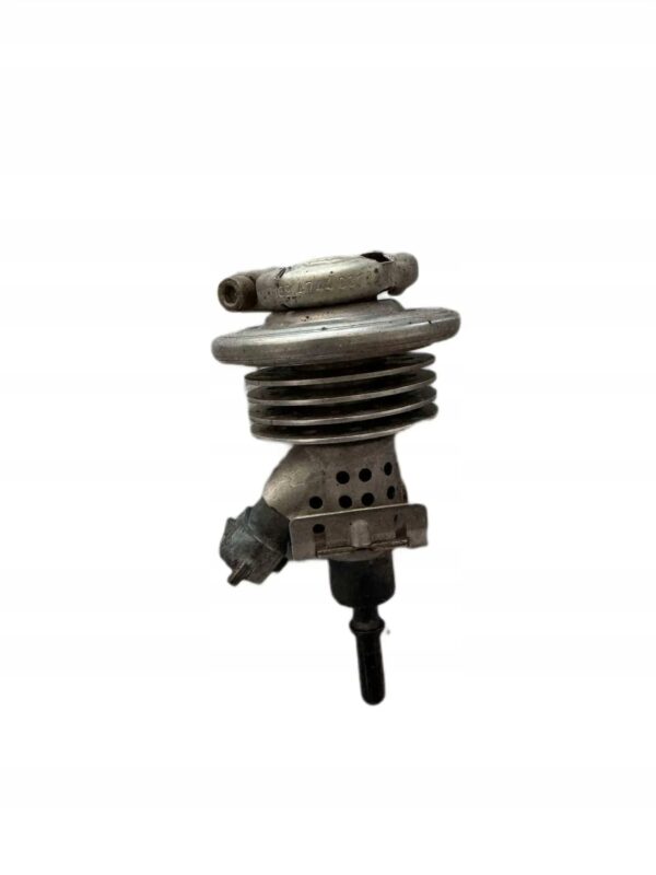 WTRYSKIWACZ ADBLUE RENAULT TRAFIC III 1.6 04440210452