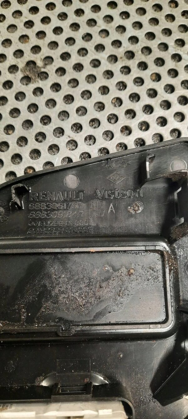 PRZEKAŹNIK OSTRZEGAWCZY PASÓW 688306176R RENAULT MASTER