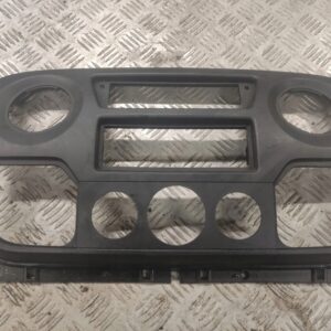 RAMKA ŚRODKOWA MASTER MOVANO III 682600025R