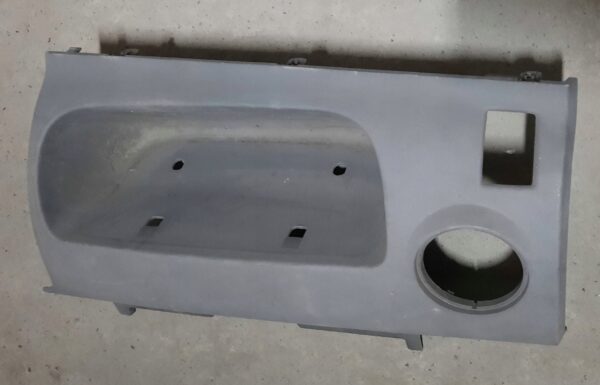 SCHOWEK PASAŻERA MASTER II 8200189003