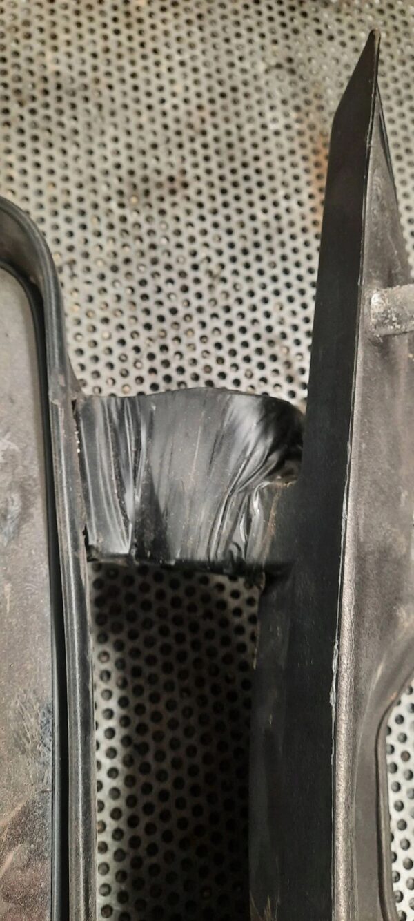 37f8b158524e422f991c43583643d011