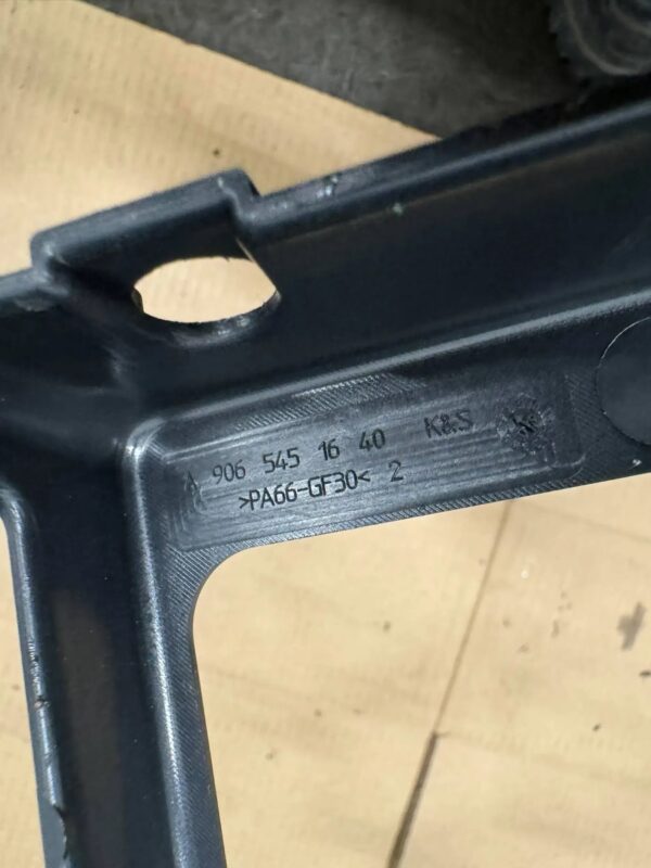 UCHWYT MOCOWANIE KOMPUTERA MERCEDES SPRINTER 906 A9065451640