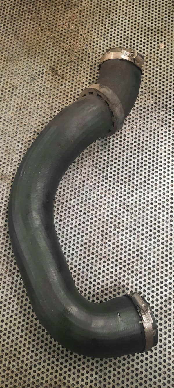 RURA INTERCOOLERA VOLKSWAGEN T5