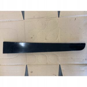 LISTWA DRZWI SŁPUKA PRAWA 5801627261 USZKODZONA IVECO DAILY III