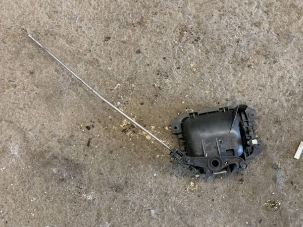 RĄCZKA OTWIERANIA KLAPY TYLNEJ BAGAŻNIKA VITO W639 6397600161