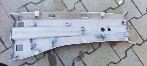 OSŁONA SŁUPKA PRAWA TRAFIC III 93868214