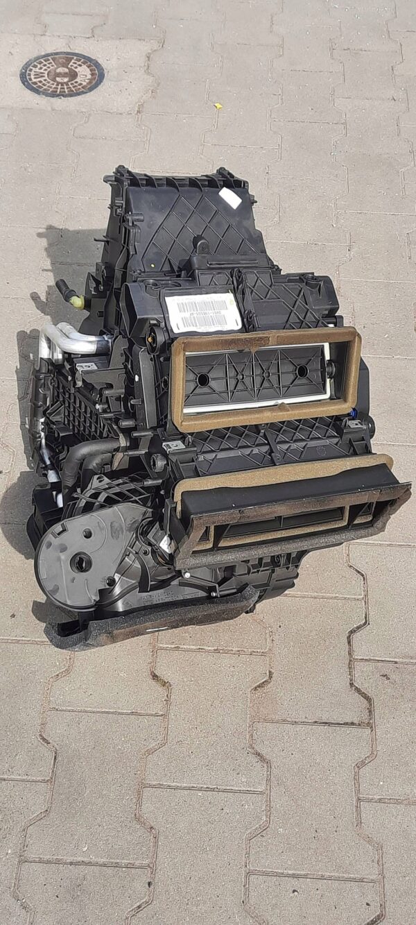 93f29c63700014c01af0282831c503c9