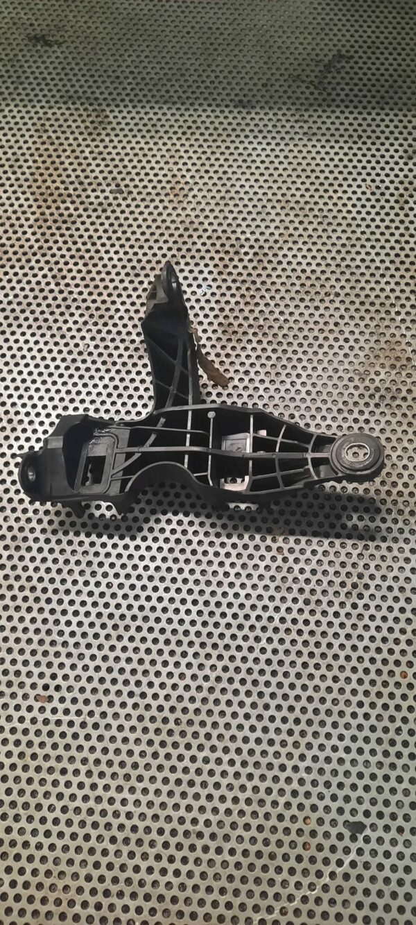 38d633f3a7f3c390d6813e14c1b520fd