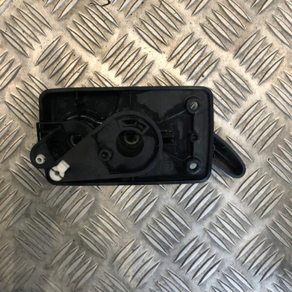 KLAMKA WEWNĘTRZNA PRAWA MASTER 7700352