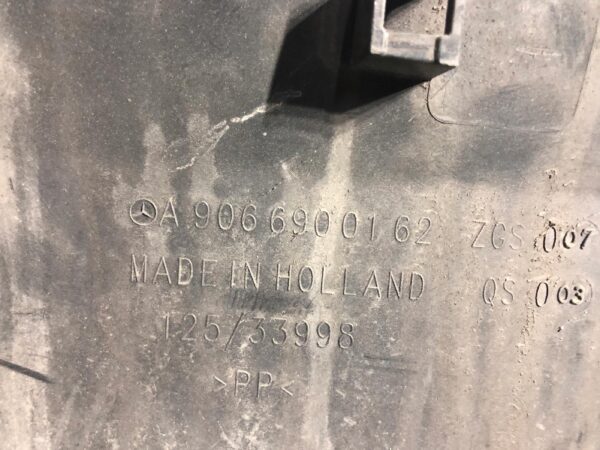 LISTWA DRZWI LEWY PRZÓD NR 11 SPRINTER A9066900162