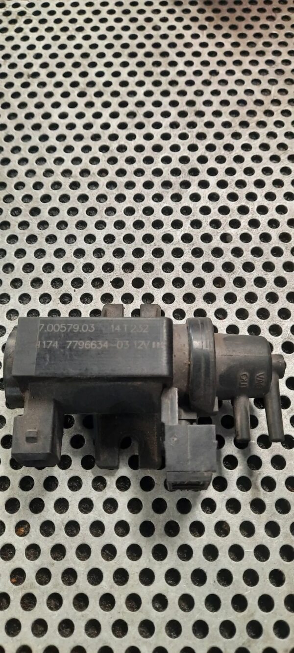 ZAWÓR PODCIŚNIENIA 7796634