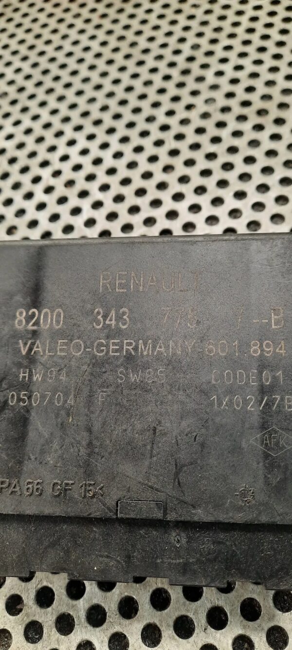 MODUŁ PARKOWANIA 82003437 RENAULT MASTER