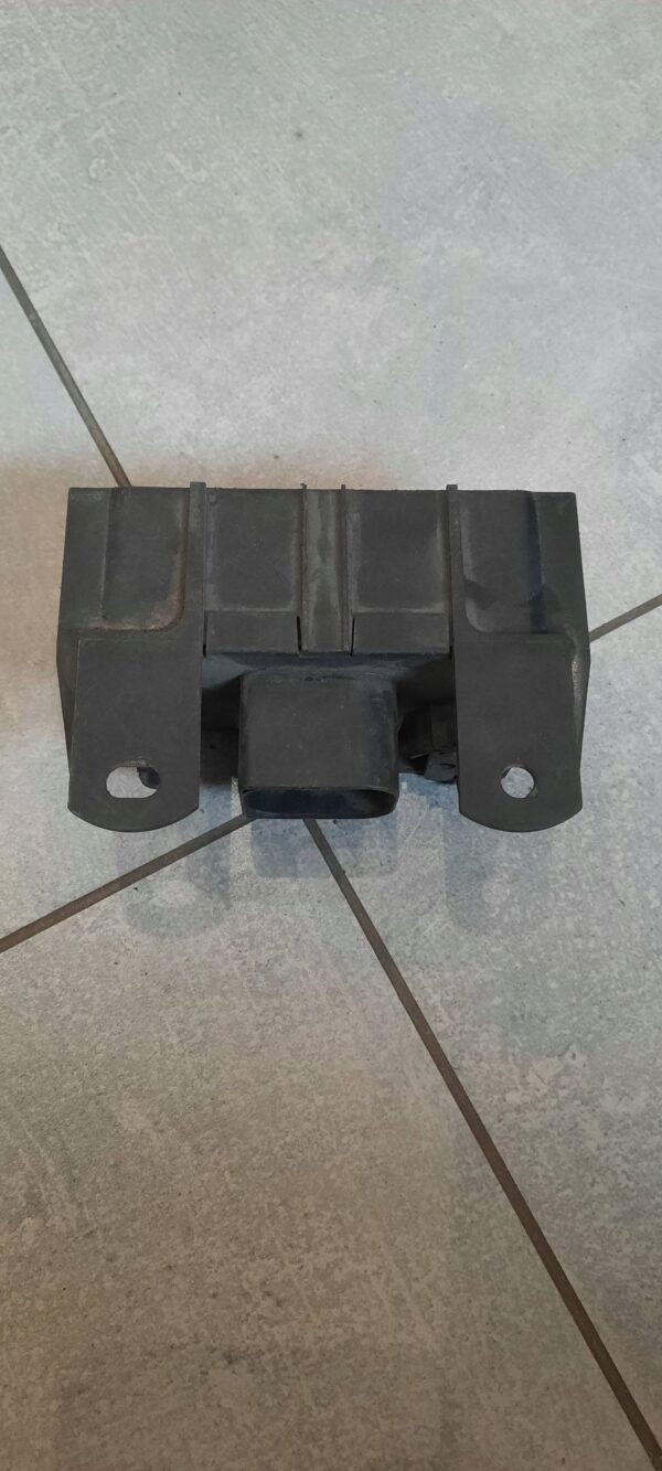 PRZEKAŹNIK ŚWIEC MERCEDES VITO 0522120720