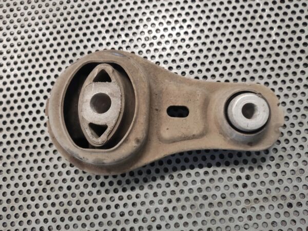 PODUSZKA SILNIKA TRAFIC PRIMASTAR 2.0 8200725253A